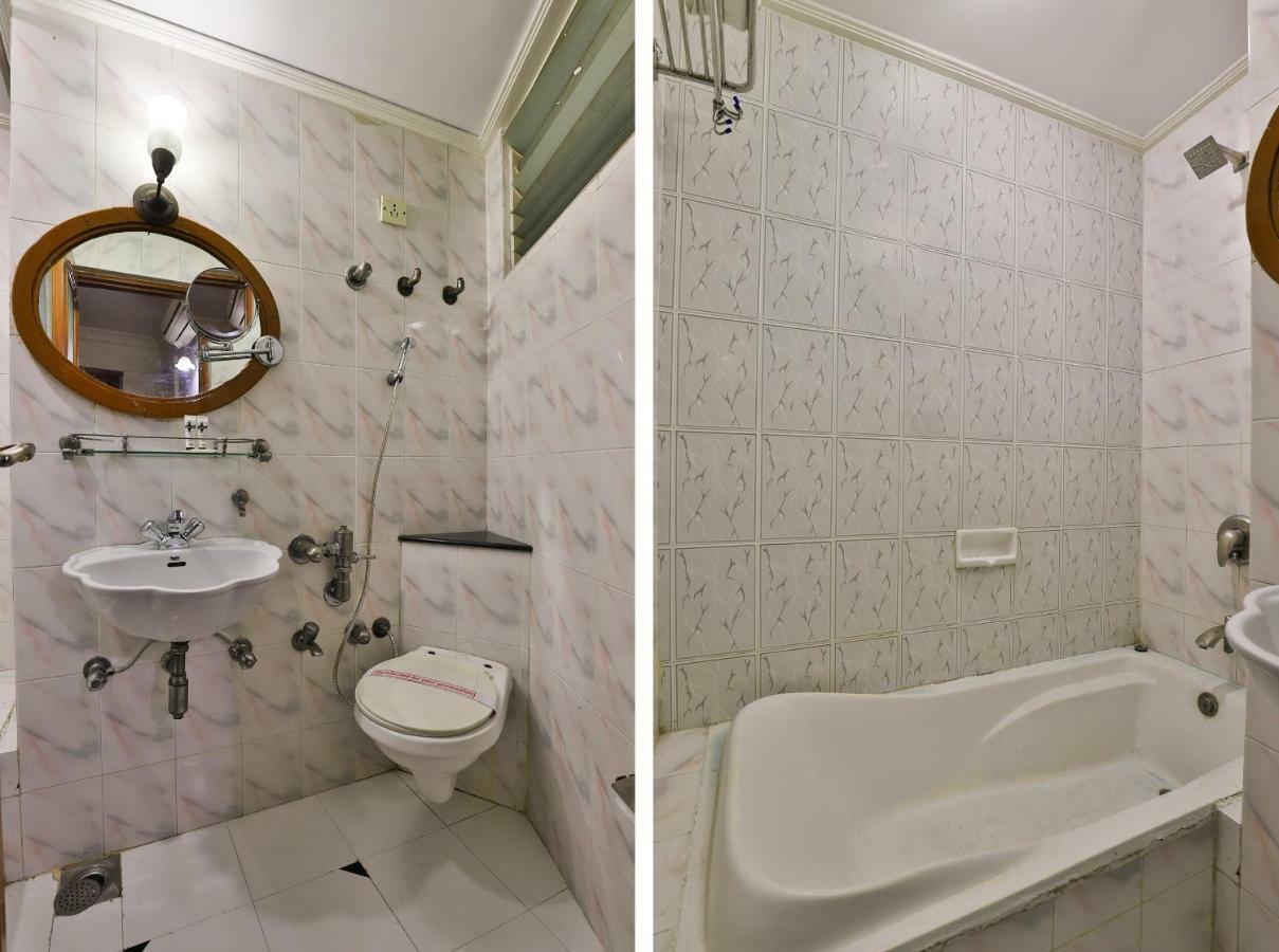 Hotel Pinnacle Ахмедабад Екстериор снимка